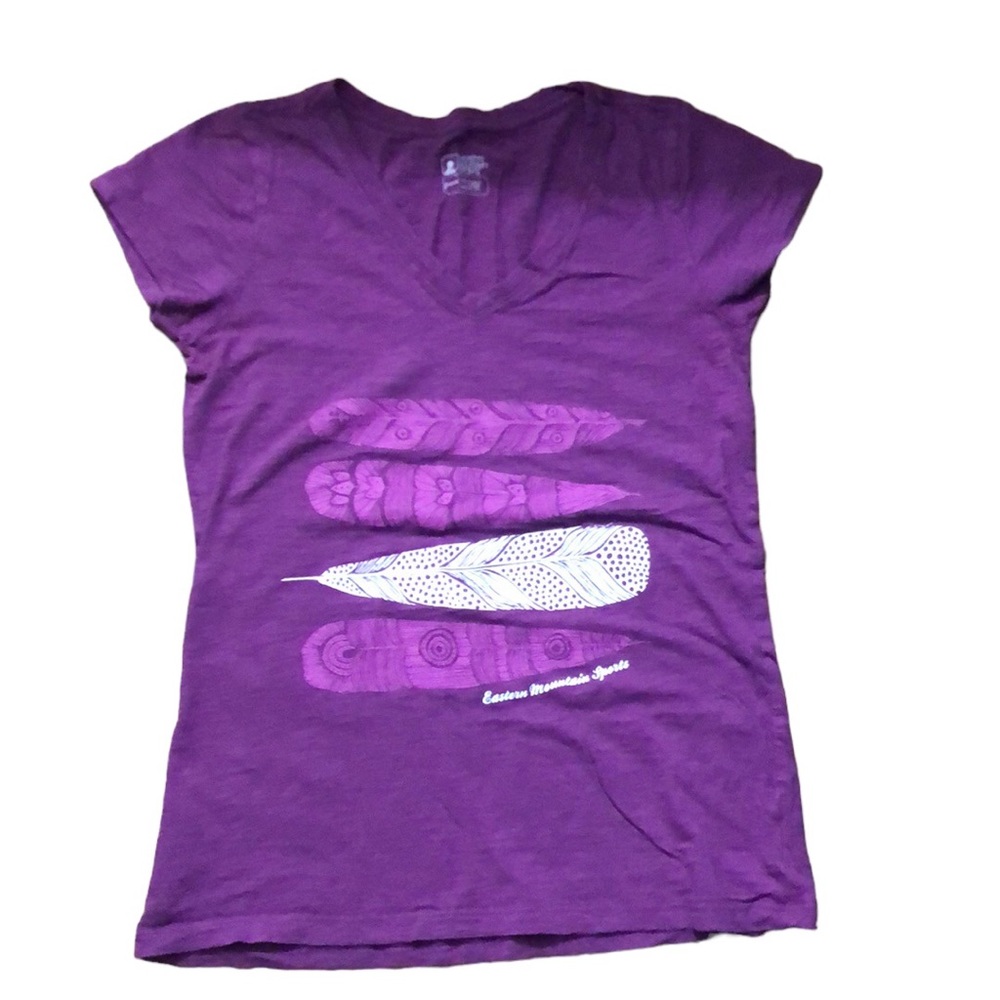 Eastern Mountain Sports T-shirt
